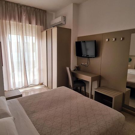 Hotel Camelia Rimini Exterior photo